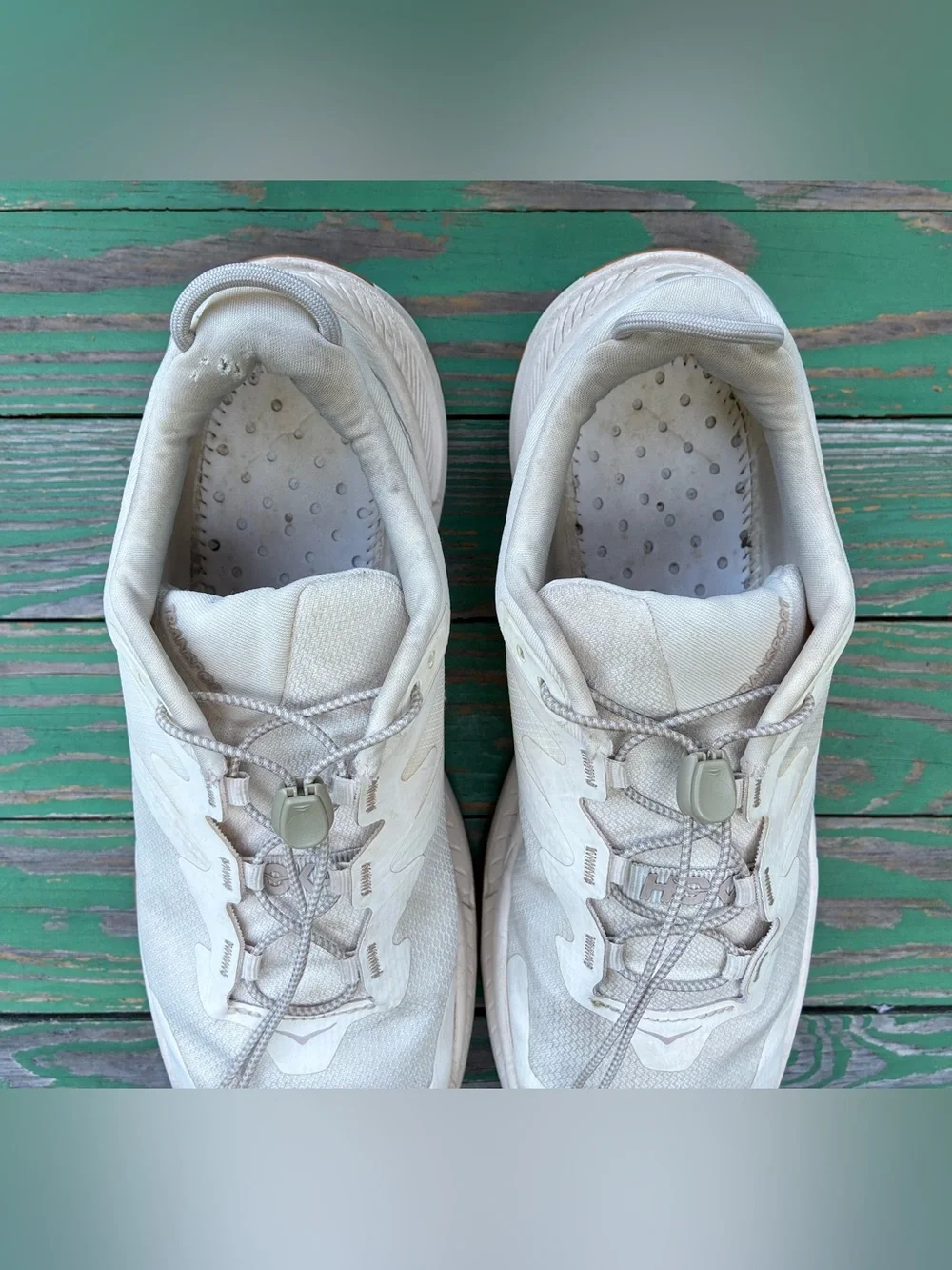 HOKA Womens Transport Running Walking Shoes Sneakers Eggnog Sz 10 B Vibram